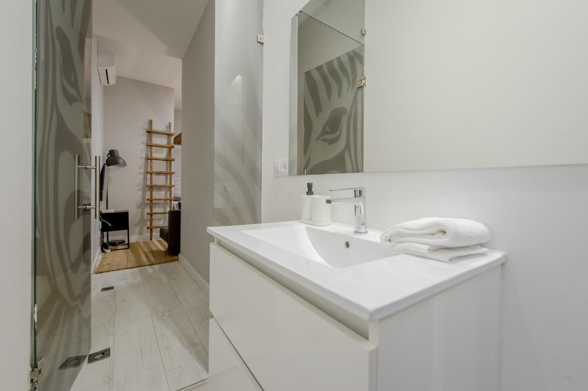Apt Con Estilo - 5Pax En Zona Tirso-Centro E1 Madrid Bagian luar foto
